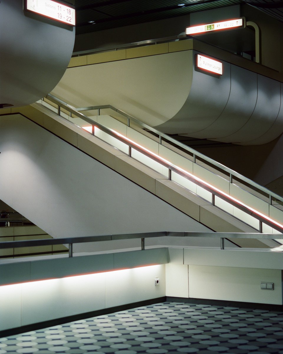 Verrenissage's tweet photo. First roll of #cinestill800T on #MamiyaRZ67 for the ICC Berlin https://t.co/ImwiQQunGR