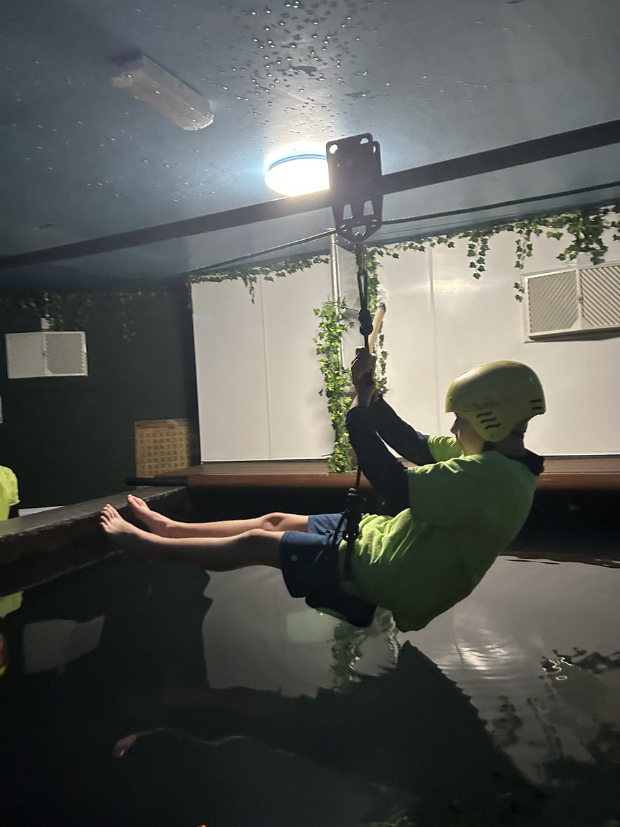 Year6TSP's tweet photo. Uhhh ohh hope those piranhas don’t get us ! #ValleyGroup https://t.co/DdttewivAi