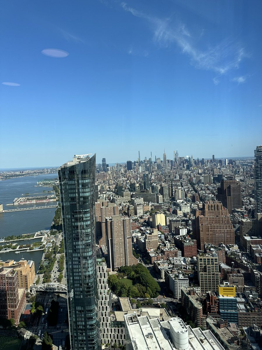Got invited to speak at the one world trade building yesterday with <a href="/DrCandyMan/">Krishna</a> and <a href="/maxthatbass/">Max Bass Laker Fan 💜💛</a> 

The conversation was based around the value of immersion over impressions within the context of gaming activations 

Thanks to <a href="/FastCompany/">Fast Company</a> for inviting us to speak