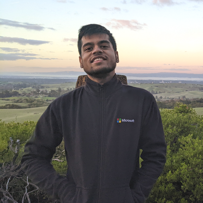 NYUDataScience's tweet photo. Check out our fascinating interview with CDS PhD student Vishakh Padmakumar @vishakh_pk, who recently organized an #ACL Student Research Workshop and had his first-author paper (with @hhexiy, @ank_parikh, &amp; Richard Yuanzhe Pang) accepted at #ICML. #ai #NLP https://t.co/sHO21ISasP https://t.co/vFnJhrexxA