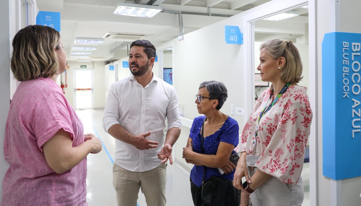 camaranh's tweet photo. #Comissões | Vereadores conhecem serviços de saúde ofertados pela Feevale. Raizer Ferreira e Semilda Tita visitaram o Centro Integrado de Especialidades (CIES). São 300 acolhimentos por dia feitos pelos alunos da instituição: https://t.co/N2nOmPv4Ht

📷Tatiane Lopes/CMNH https://t.co/tMi39mMcEV