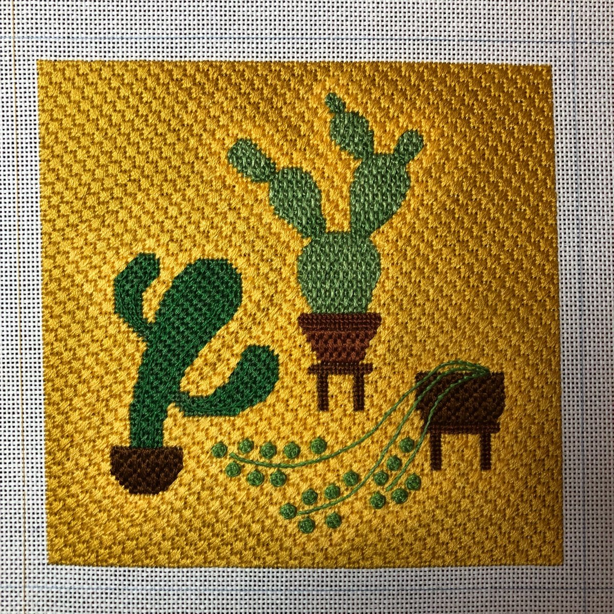 AStitchinQuine's tweet photo. not a great photo but a lovely little motif to #stitch.  #onlinelearning #rsn #canvasstitches #rsncertificate #needlepoint #simplestitches https://t.co/xdt4cy68NF