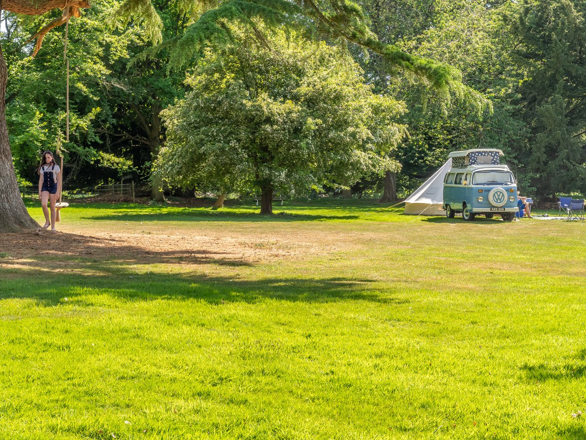 RetroCampers tweet media