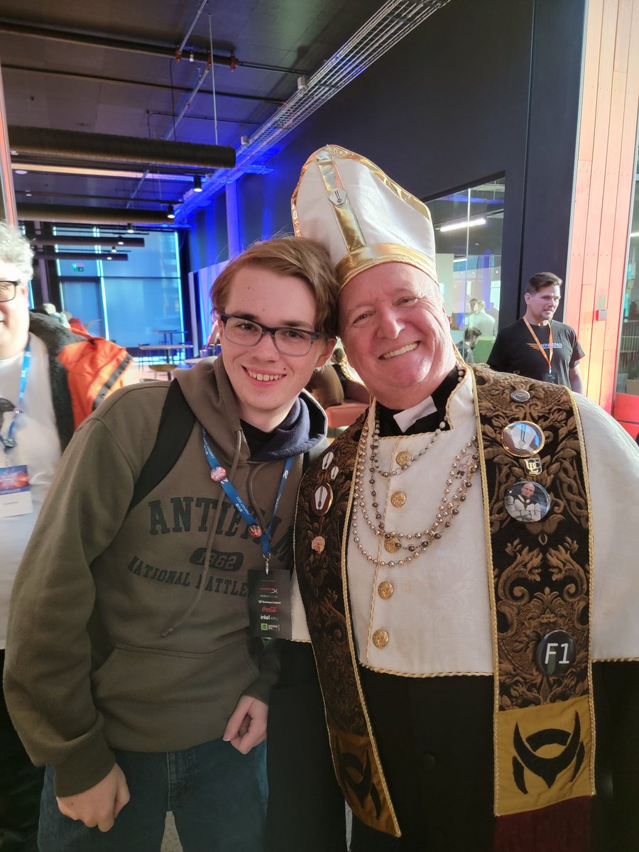 Corgmeister's tweet photo. #spacepope https://t.co/vzbT8zU9AS
