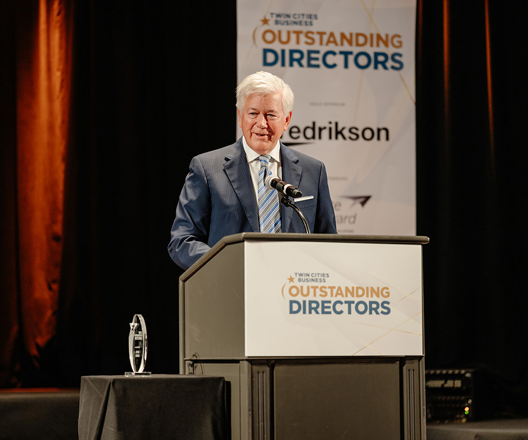 TCBmag's tweet photo. Last night, we formally honored five exemplary corporate board directors as part of our Outstanding Directors Awards program. Check out photos from the event and read the honorees' profiles here: https://t.co/ZHAHhfZswI https://t.co/zDwfudpyNJ