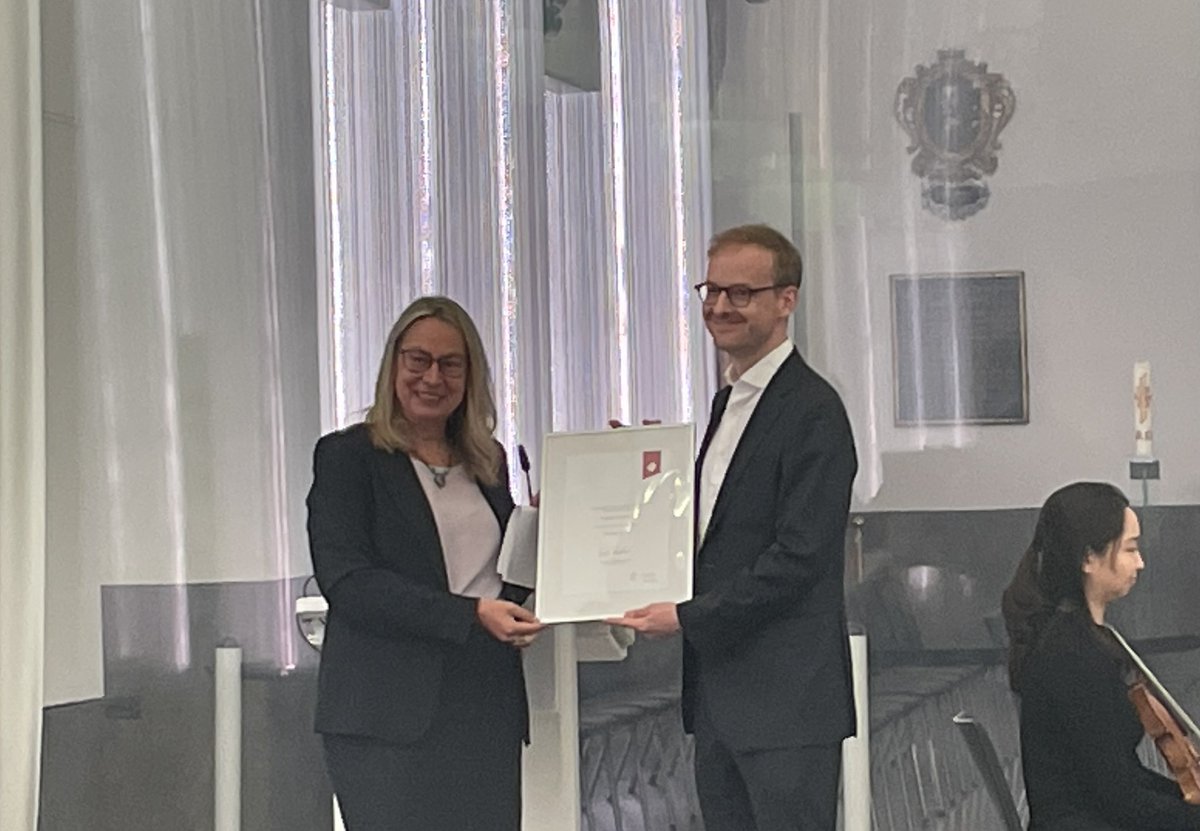 Festakt zum feierlichen Abschluss des 54. Historikertages, den die Gerda Henkel Stiftung auch in diesem Jahr gerne unterstützt. Ausgezeichnet werden Johannes Czakai (Dissertation) und Felix Römer (Habilitation). Herzlichen Glückwunsch! <a href="/VHDtweets/">VHD</a> #historikertag2023