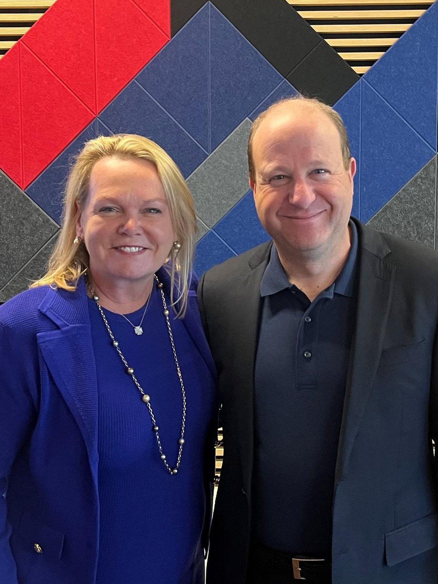 I was honored to join my good friend <a href="/GovofCO/">Governor Jared Polis</a> in Boulder today to recognize the winners of the 2023 5G Challenge.

These companies are delivering a future of open, interoperable wireless technologies, more jobs, and stronger supply chains. Read more: ntia.gov/press-release/…