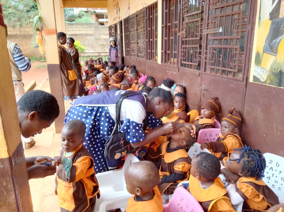 CommunedeBangan's tweet photo. La #campagne de lutte contre la #poliomyélite dans le #Ndé a été lancée officiellement ce jour par le A2 Préfectoral Daniel #Ntsiéné #Mpouamzé, en présence de la A4 au Maire de #Bangangté. Elle concerne essentiellement les #enfants âgés de 0 à 5 ans.
https://t.co/gUqo6iYzKC https://t.co/PmVOI3a9j2