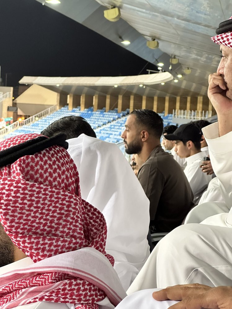 🚨🚨🚨🚨🚨🚨🚨: 

حضور المدافع المغربي مهدي بن عطيه الاعب السابق لكل من اليوفي وروما وميونخ لمباراة #الشباب و الحزم