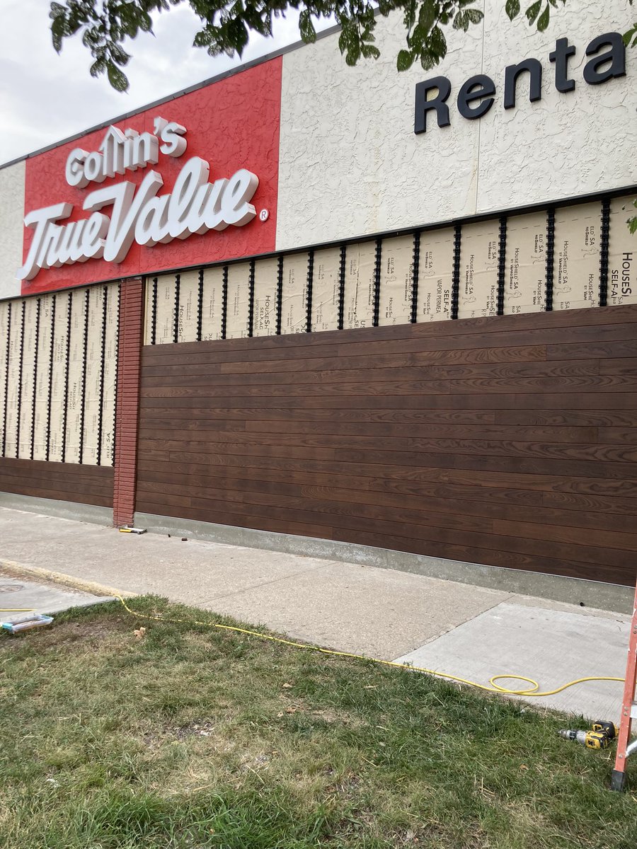 Cottins's tweet photo. Closing in on it! #newstorefront https://t.co/UlPDg9qEYu