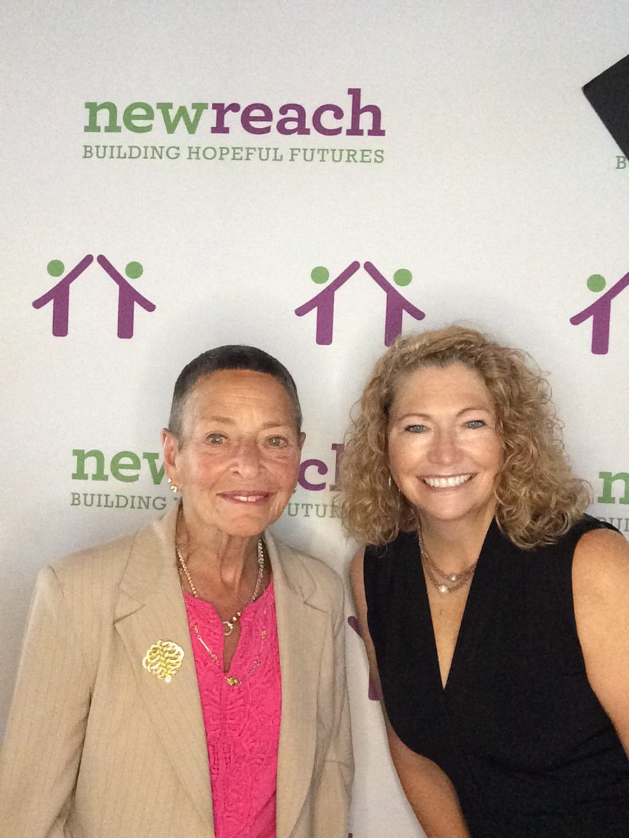 New Reach tweet media