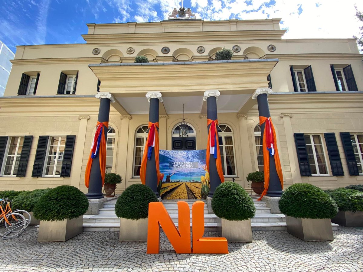 On the occasion of Prince’s Day, the traditional start of the Dutch parliamentary year, we hosted a festive event in Istanbul this week inviting our Turkish network &amp; international guests, including a business delegation from the Netherlands. 🇳🇱🤝🇹🇷 #Prinsjesdag2023