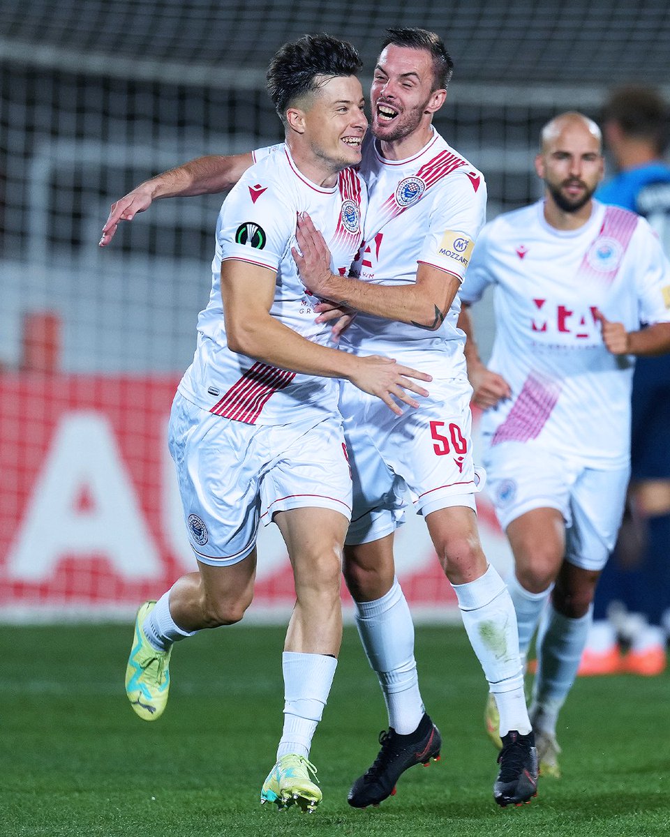 Conf_League's tweet photo. ZRINJSKI HAVE COME FROM 3-0 DOWN TO LEAD 4-3! 🤯

#UECL https://t.co/qOIEJrFoxO