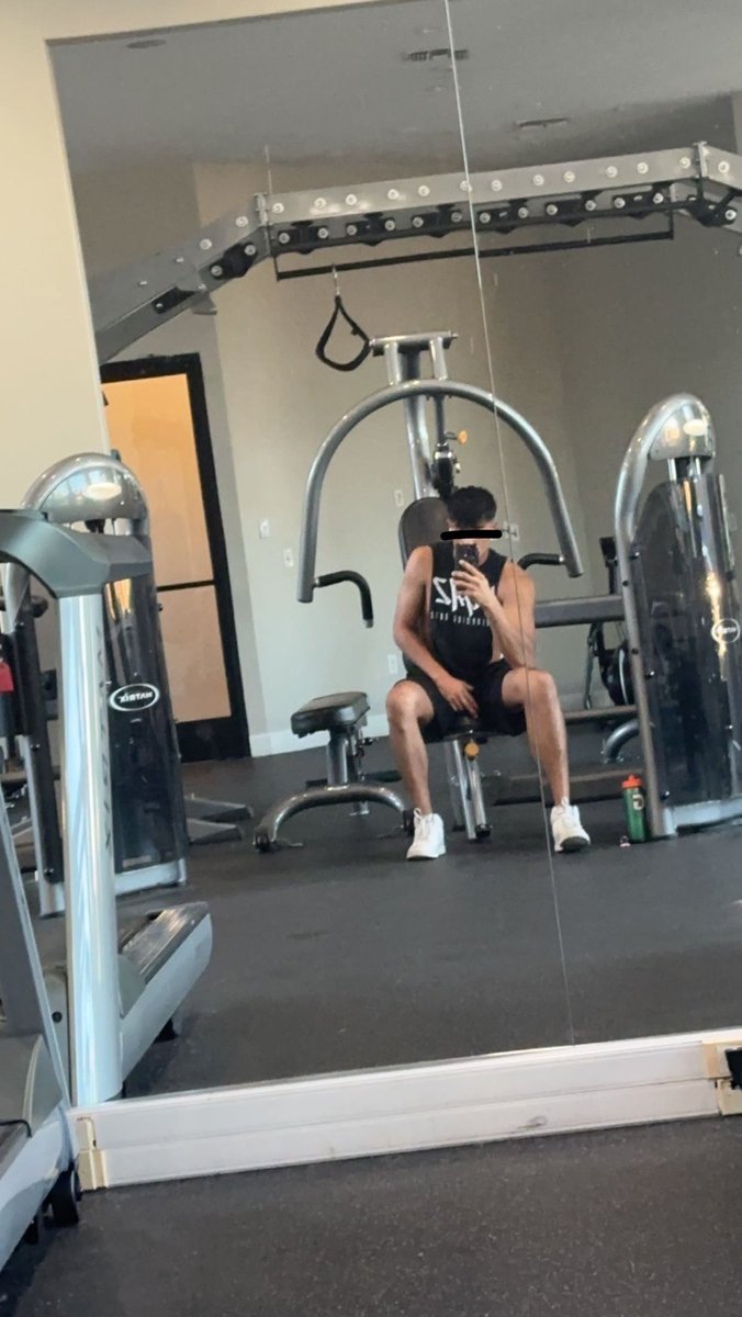 _juniorr6's tweet photo. Lemme work u out after the gym 👅💦 https://t.co/X5H7BABooQ