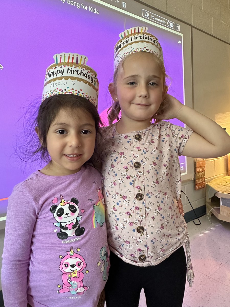 Our birthday twins! 🥳Happy Birthday girls 🥳