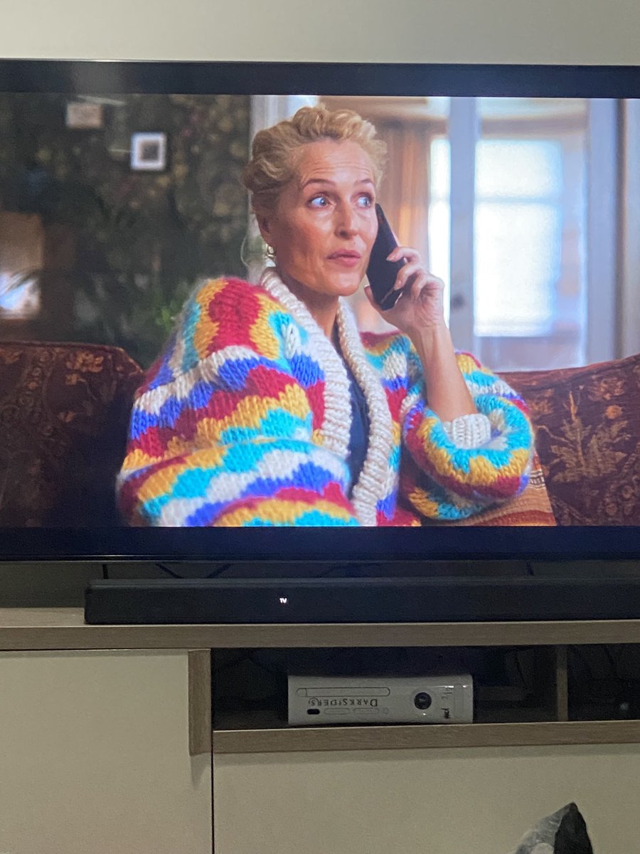 KiriBroad's tweet photo. @GillianA this cardigan is everything! Don’t suppose you know where it’s from?? https://t.co/P1Dgx6DRHU