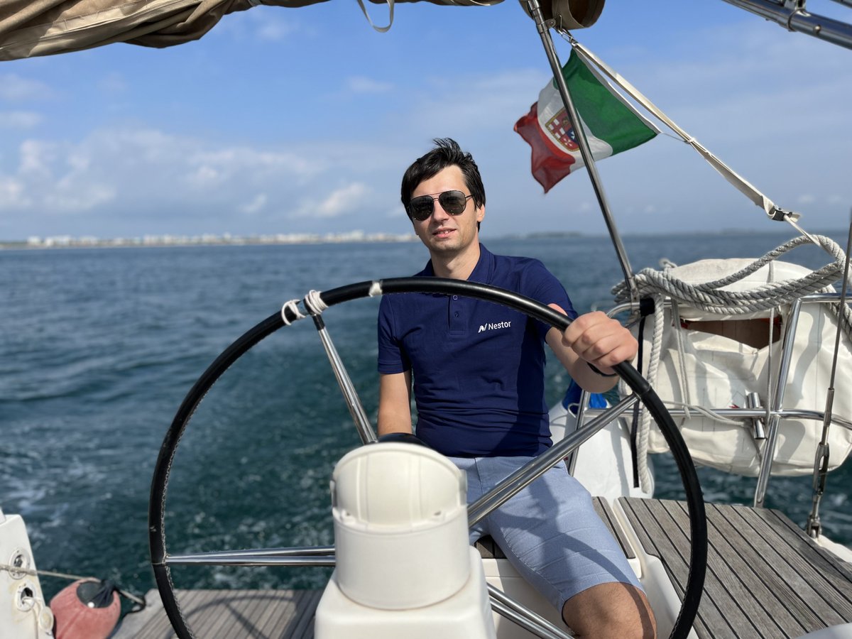 Surprised to see this past weekend that steering a sailboat and the journey of a startup have a lot in common: 

You take a direction and steer up and down to catch the wind. The same goes for a start-up, you have a mission and a vision, and then make small pivots to get to PMF