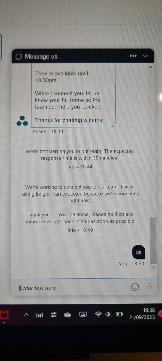 CassieMPorter's tweet photo. @EE your chat service is the WORSE! I've been waiting for an agent for over an HOUR! Your website forever crashes! Just total frustration with EE! https://t.co/bPKUFpbFJ9