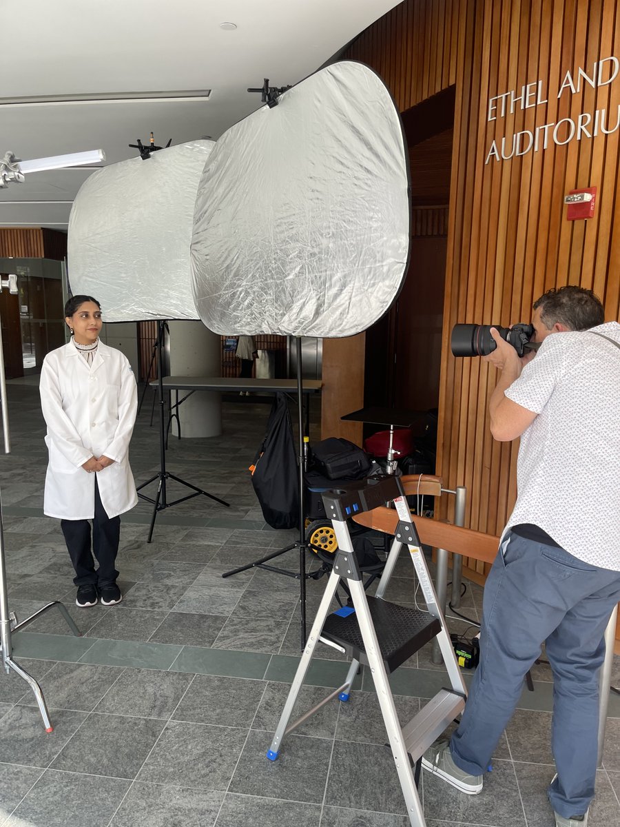 A professionally taken photo can aid early career scientists in their profession. That’s why the Belfer Institute of Advanced Biomedical Studies and Einstein hosted a day-long photo session for #postdocs as part of its #NationalPostdocAppreciationWeek celebration. #NPAW2023