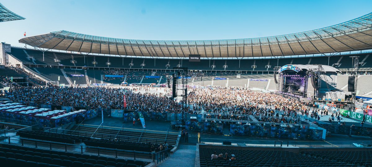 McGunner's tweet photo. Lollapalooza 2023 Berlin with buddy @ownbossmusic 🔥 https://t.co/7i0RC33q5h
