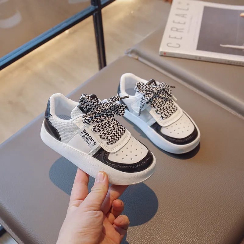 Champeez1's tweet photo. Kids sneakers available from size
 26 to 37
Contact 0743145852 to place your order
At ksh 2500
Resign Osama wakadinali salasya CS Kithure KindiiResign,Kenya Power,Salasya #bbtvi M-Pesa,CS Kithure Kindiki,De Gea,Eastleigh,Westgate #MohBadLivesOn https://t.co/aN0yfRd67q