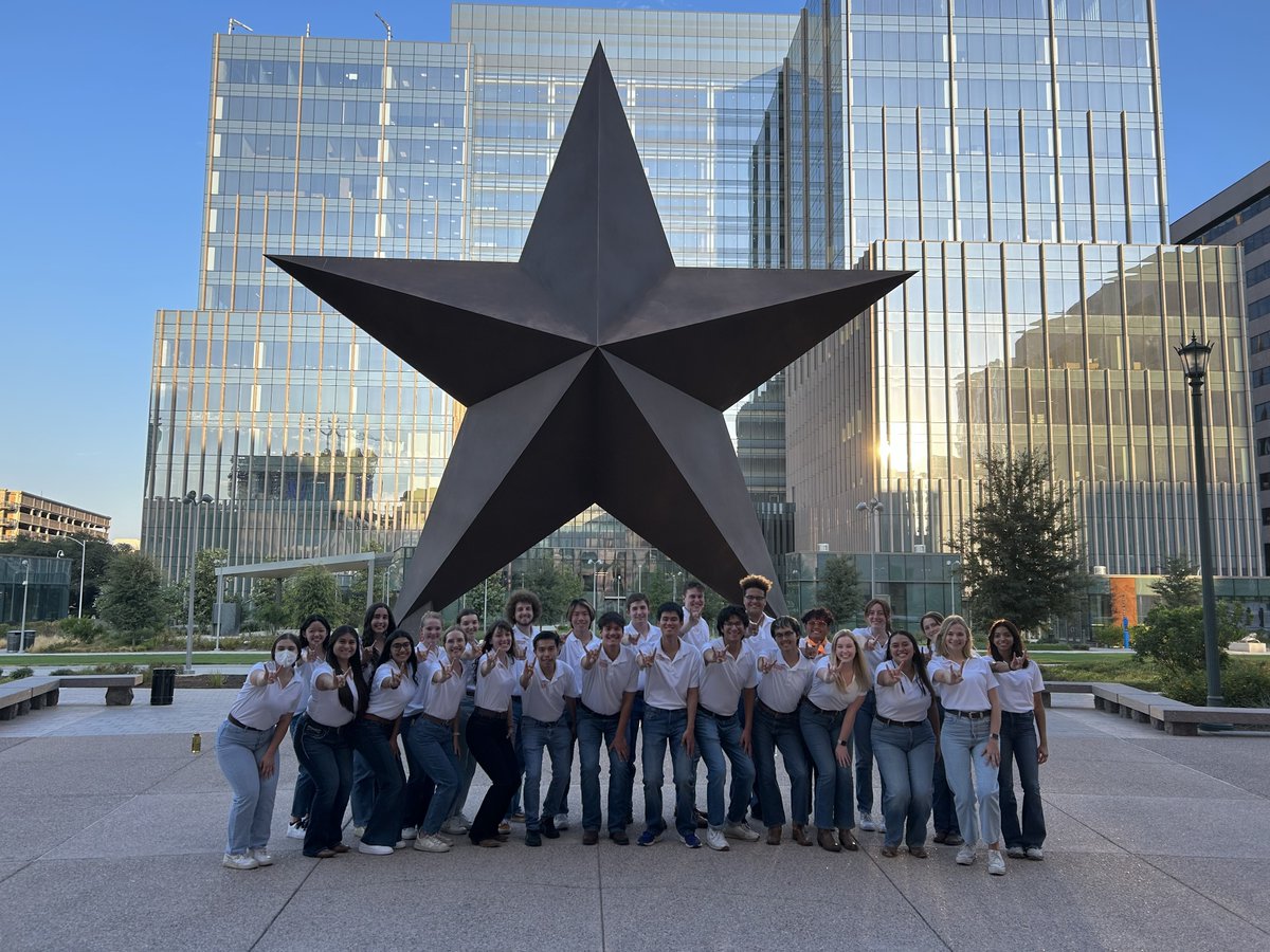 LonghornSingers's tweet photo. Hey everyone! OU Weekend is exactly 2 weeks away! If you feel so inclined, help us alleviate housing and transportation costs by donating to our OU Weekend GoFundMe. Any amount is immensely appreciated, no matter how big or small. Thank you, and hook ‘em! https://t.co/yWfFXMgXyp https://t.co/Z3ner8uZZg