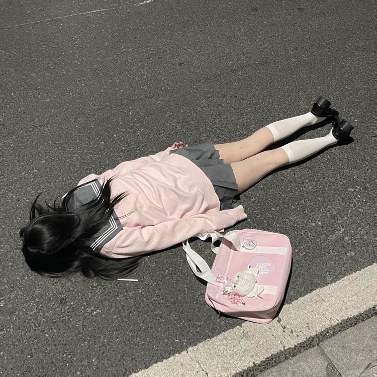 pixiekcal's tweet image. without downloading any new pics, where r u mentally ?