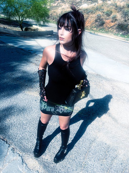 Made the most sparkling mini dress ⋆୨୧⋆ https://t.co/wdesd2V4nY