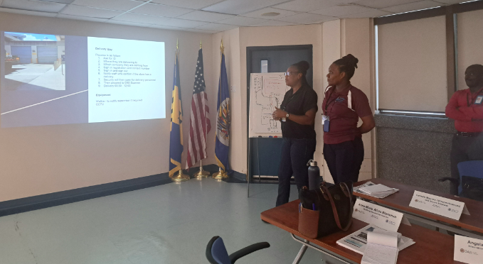 OEA_CICTE's tweet photo. Day 4 - Access Control Workshop in π§π§. Participants presented recommendations based on their learning and observations from the training, organized by the #AviationSecurity #CICTEprogram with the support of @StateDeptPM and @TSA collaboration. @USEmbassyBtown https://t.co/lhAzi1USAb