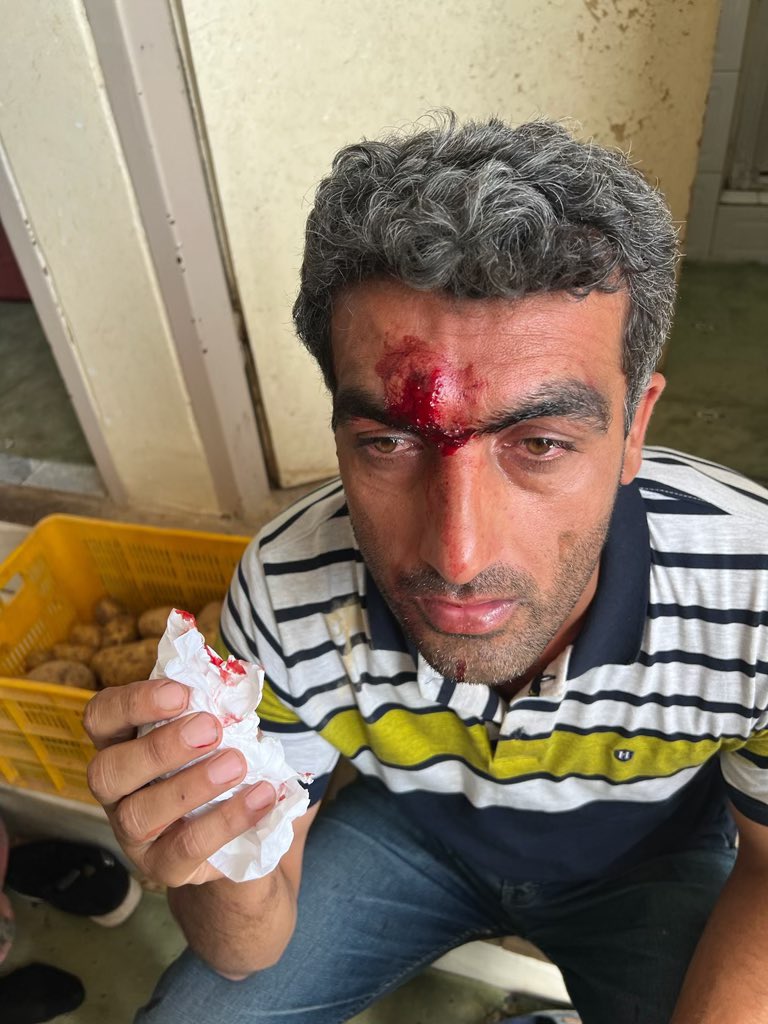 barandazy_'s tweet photo. The Islamic Republic Forces attack #JavadHeydari’s house with war bullets and tear gas.
They have shot and beaten his family including the children.
The regime has cut off the internet.
Tomorrow is the anniversary of Javad’s murder by the regime
#IRGCterrorists https://t.co/0xKD2R6vmG