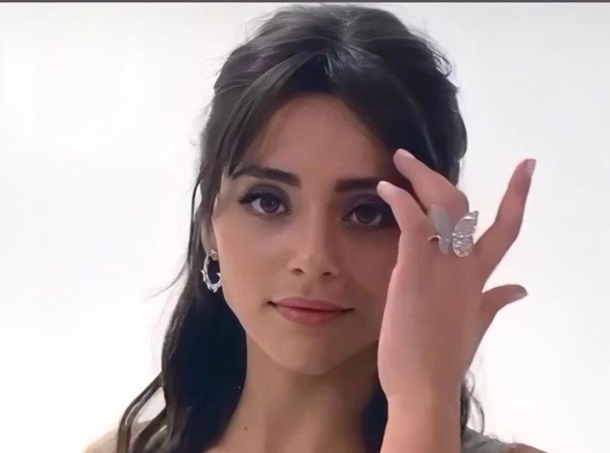 ciğerimi deliveren aşkı görün 

HEDEF: 50 Mention  

📎Bol Rt &amp; Bol Fav 

📌Etiket:

#SılaTürkoğlu  SılaTürkoğlu
#Doğa  Doğa