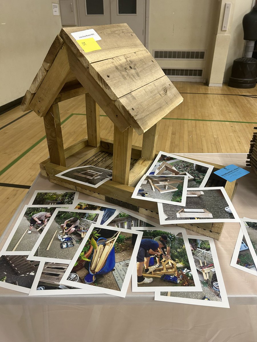 Huxlow's tweet photo. 🌟 🌟 A fantastic turnout at our annual Year 7 exhibition. Students demonstrating huge #ambition and #pride in their summer projects 🌟 🌟 #proudtobehuxlow https://t.co/L1RM9BnvPV