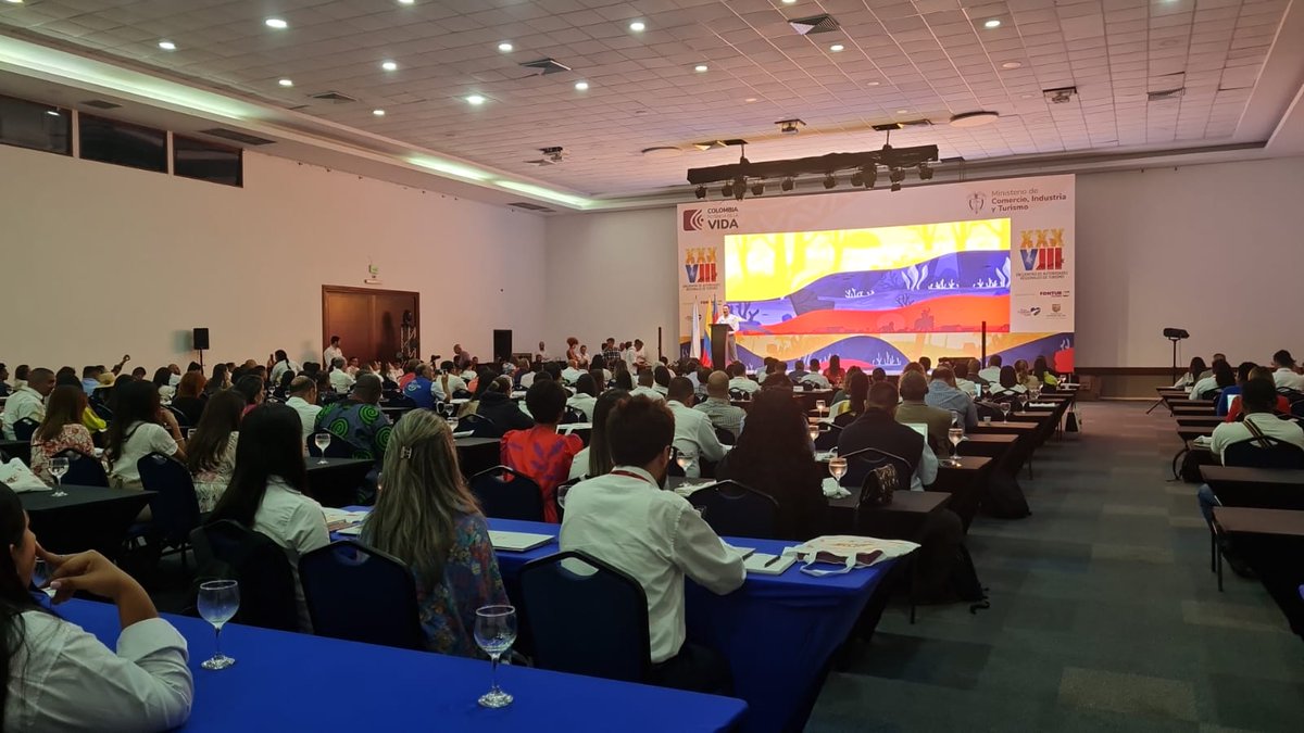 Asobares's tweet photo. Hoy acompañamos en Cali el gran evento de "Autoridades del Turismo" organizado por @MincomercioCo @GermanUmanaM @Bravoarthur #johnramos. En representación de @Asobares 🇨🇴 nuestro Presidente de @AsobaresValle @manuelpineda999, excelente evento! @fonturcol @PROCOLOMBIACO @Ctur_colombia