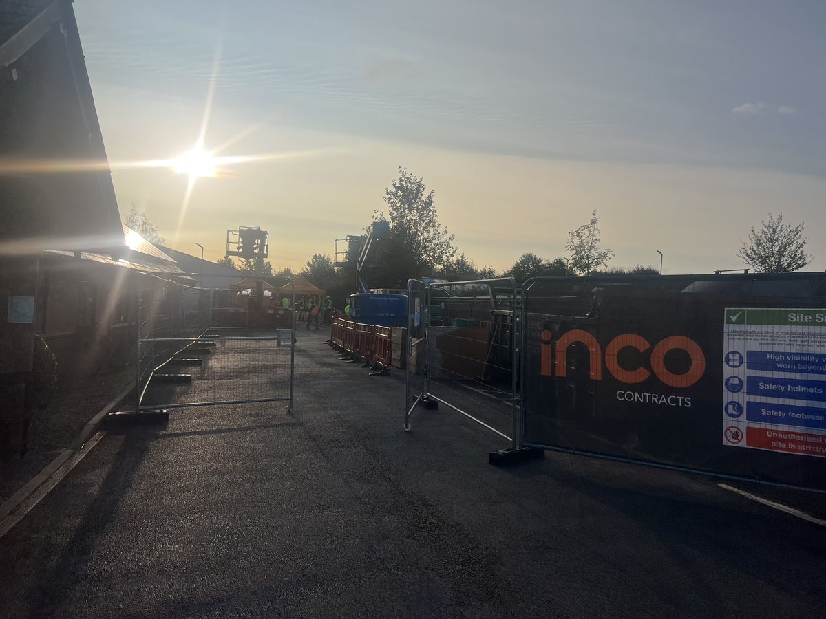 What a brilliant first day at our @IncoContracts DIY SOS event at St Giles Hospice in Lichfield. Seeing months of planning and our supply chain pulling together like nothing I’ve ever seen before, donating almost £40,000 in labour and materials to complete the works! 👷🏼‍♂️👷🏼‍♀️🔨🪚🔧