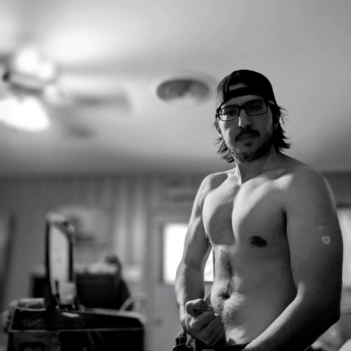 crysaxel's tweet image. Gaston Bod is making good progress!

Still a bit uncomfortable with taking shirtless pictures but my confidence has been getting a lot better! 
#GastonBod #Bodyprogress #Bodypositivity #Hype