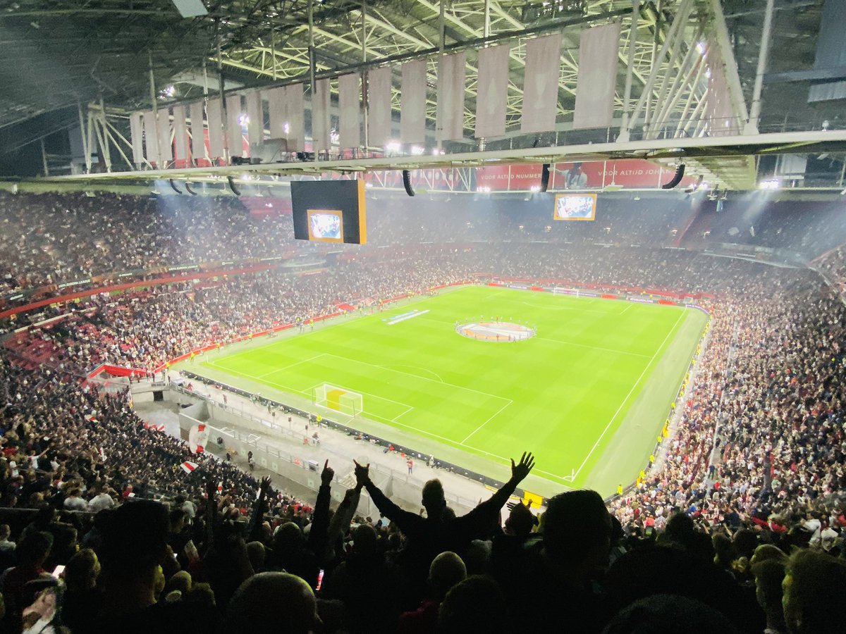 Met bloed, zweet en tranen. Allez l’OM 💙⚪️ #AjaxOM