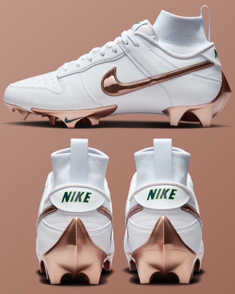 jasrifootball's tweet photo. 𝗧𝗥𝗘𝗡𝗗𝗜𝗡𝗚: #Cardinals QB Kyler Murray will be debuting a new pair of white Nike Vapor Edge Dunks when he makes his return to the field 🔥 

Can’t wait to see these on the field @K1 🔥 

(📷: @nicekicks) https://t.co/RKmmQd8Yzv