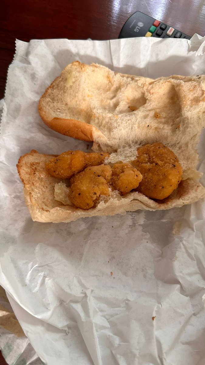 _kektor's tweet photo. @SubwayHonduras de mall premier y @pedidosya más de una hora esperando para recibir esto???? Que ondas con su servicio https://t.co/y87D9n7ATC