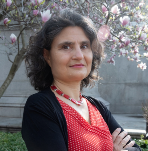 LamontEarth's tweet photo. Climate scientist Michela Biasutti of @columbiaclimate @LamontEarth studies variability of rain across time scales and the globe, workings of monsoons, and the influence of climate change. She shares her knowledge and sense of discovery with her students: https://t.co/yj9ewoc9xV https://t.co/AAup1Z3dnJ