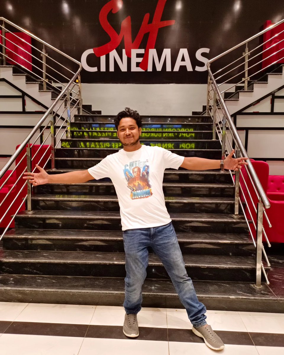 shahienoor's tweet photo. JAWAN MANIA CONTINUES 🔥
Today We, The Members of #Malda SRK Universe went to watch #jawan again. #4thTime complete 🥰
Hope @iamsrk Sir ekbar dekhle bas.
Love you Sir❤️
Aapne sachme ye film nahi banayi hai, ek alag feeling di hai hum sabko 🙏
Thanks @Atlee_dir 🙏 @SRKUniverse https://t.co/ncF07rMVt2