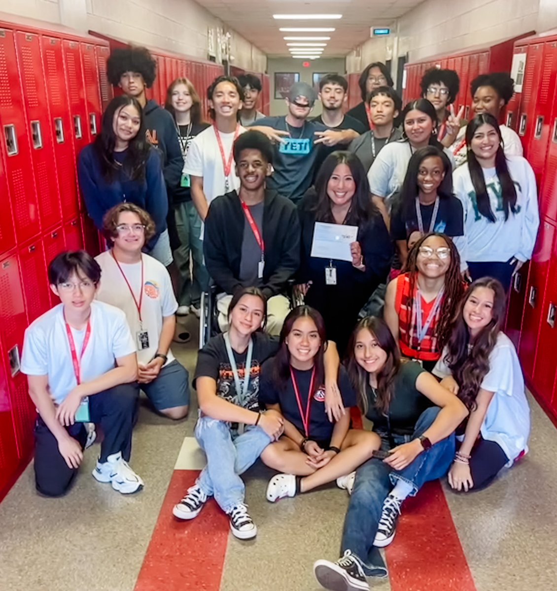 danamacedo's tweet photo. Advanced Placement students at Creekview are thankful for the continued support of the @EdFoundationCFB!! Their grant money ensures that ALL students can access AP exams without financial barriers. THANK YOU, from CHS students, staff, and Mrs. Macedo! https://t.co/AuvVNnpDlj