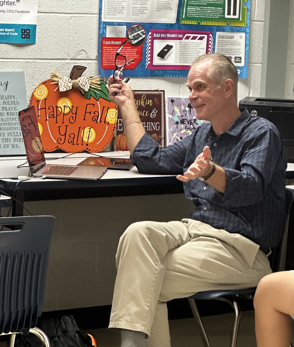 BusEdFun4U's tweet image. The WMS Yearbook Staff enjoyed seeing their cover come to life as the Josten’s Yearbook Cover Design Artist Bob Eyster worked his magic! Jason Baranowski helped the staff make big decisions &amp;amp; raised excitement for the 2024 WMS Yearbook! @BoykinBryan @ybkelevation #WnEverything