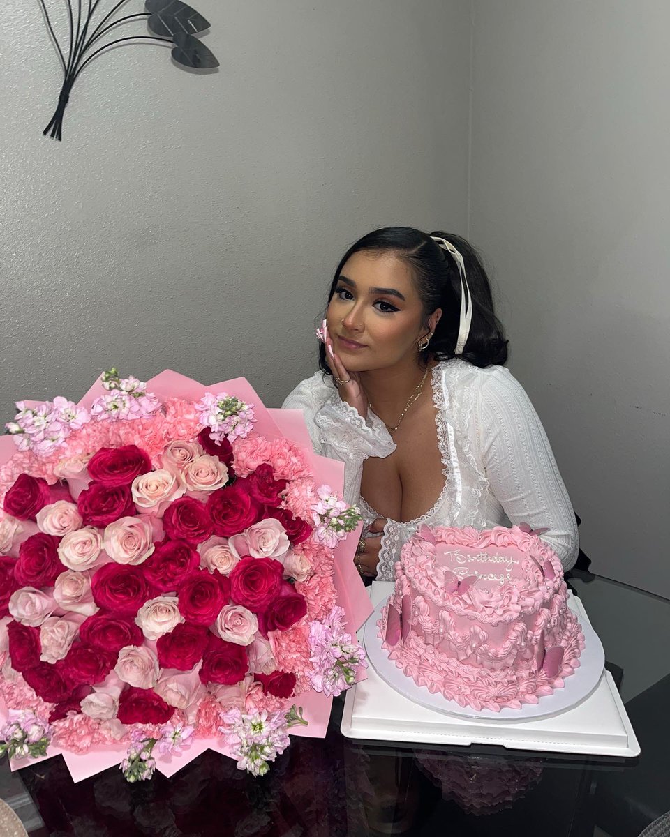 dracosmami's tweet image. big 23 🫶🏻