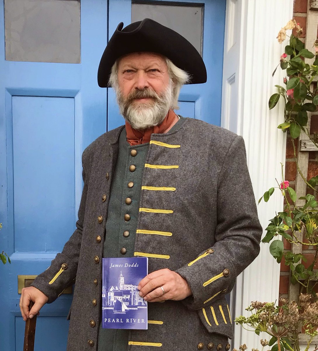 wivenhoebooks's tweet photo. Author becomes his character in debut novella!!!! #jamesdodds #pearlriver https://t.co/GpvfI1mdS4