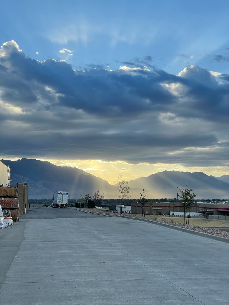 The view this morning from the perimeter at  #Flawless4461 #PacNorthProud #D53 🧡