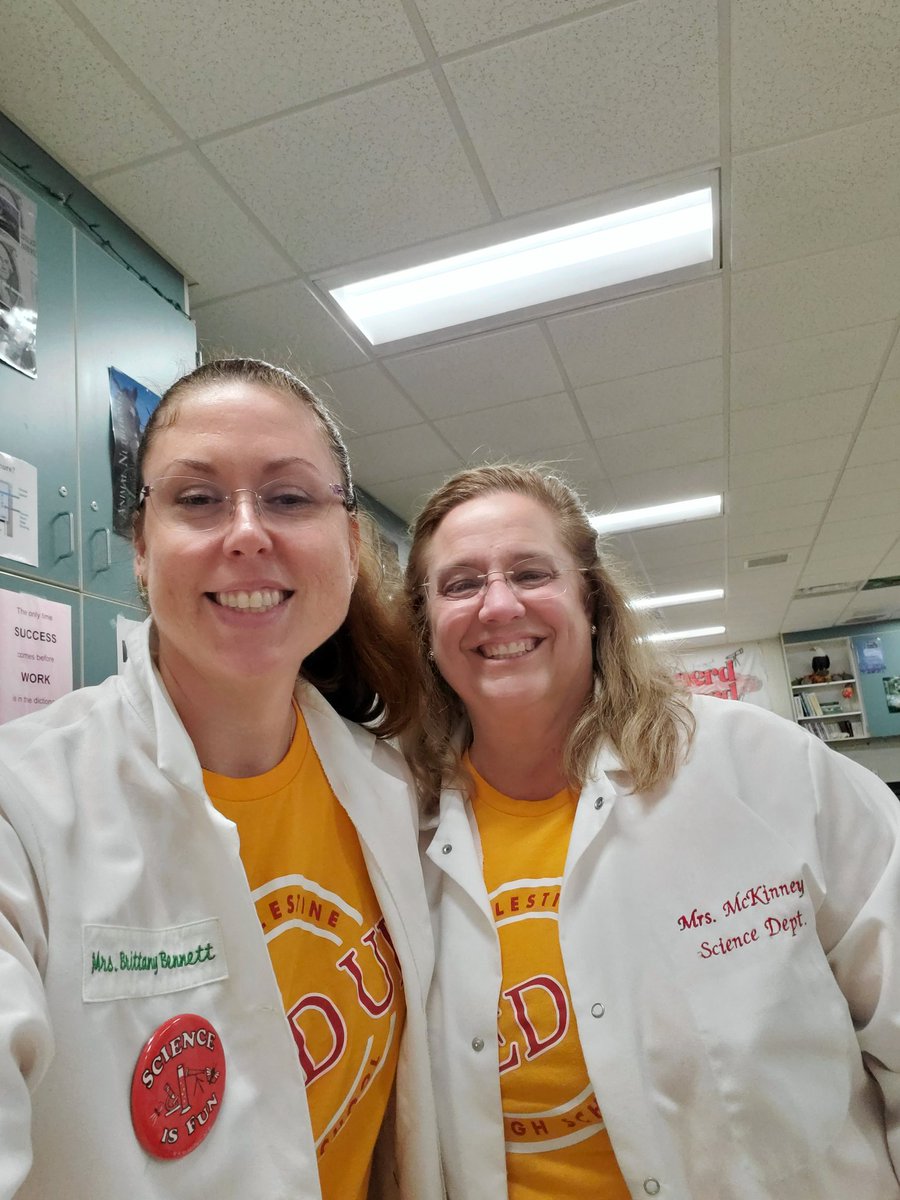 @_McKinney and I are "fired up" #twins for our staff themed day today! #science <a href="/VoelzJames/">New Palestine High School</a> <a href="/NPHS_Science/">NPHS Science Team</a>
