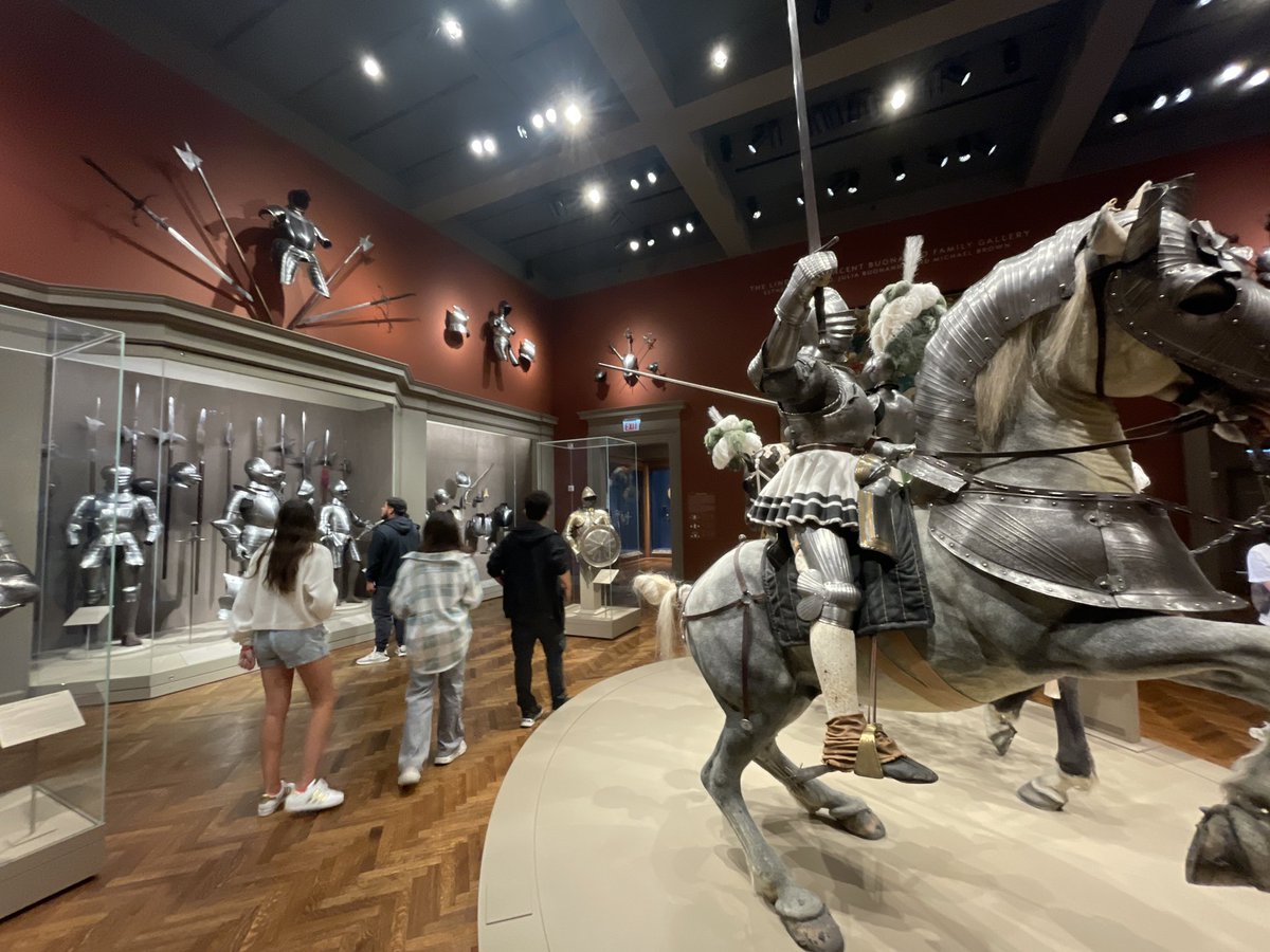 SandburgArt's tweet image. Amazing day at the Art Institute! So many pots, sculptures, paintings, architecture, inspiration, goal setting, motivation….
Let’s get back to the studio quick!
#highschoolart @artinstitutechi @SandburgHS