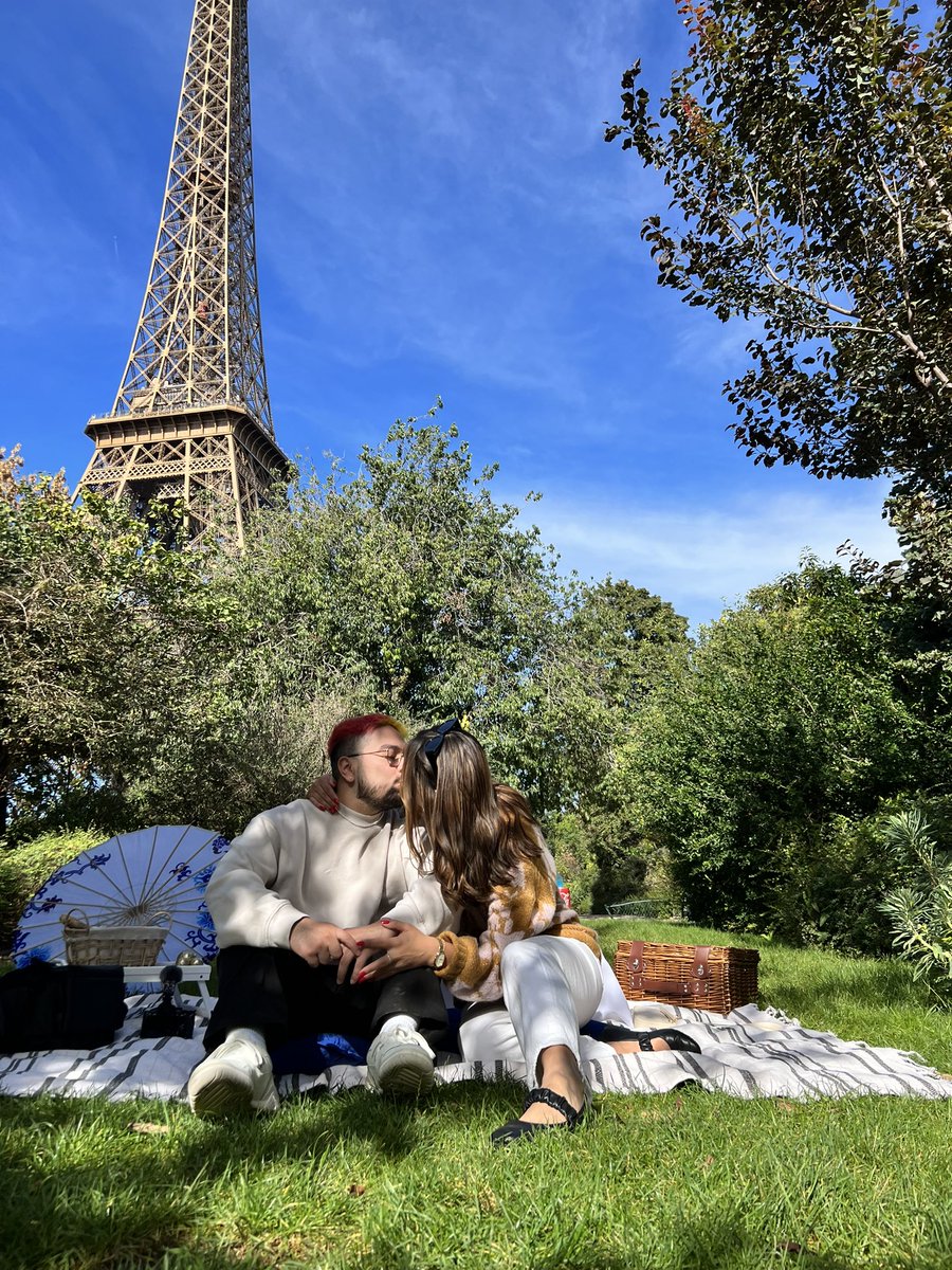 Repullze's tweet photo. Traveling back home today and I can’t help but think how incredible this trip has been. From the boys winning WSOW, having the best stream of my streaming career, to proposing to my High School Sweetheart.  You could not have scripted a better storyline. To everyone who supports myself and the boys, from the bottom of our hearts, we fucking love you. Thank you for everything 🥹❤️

#OntoYear2