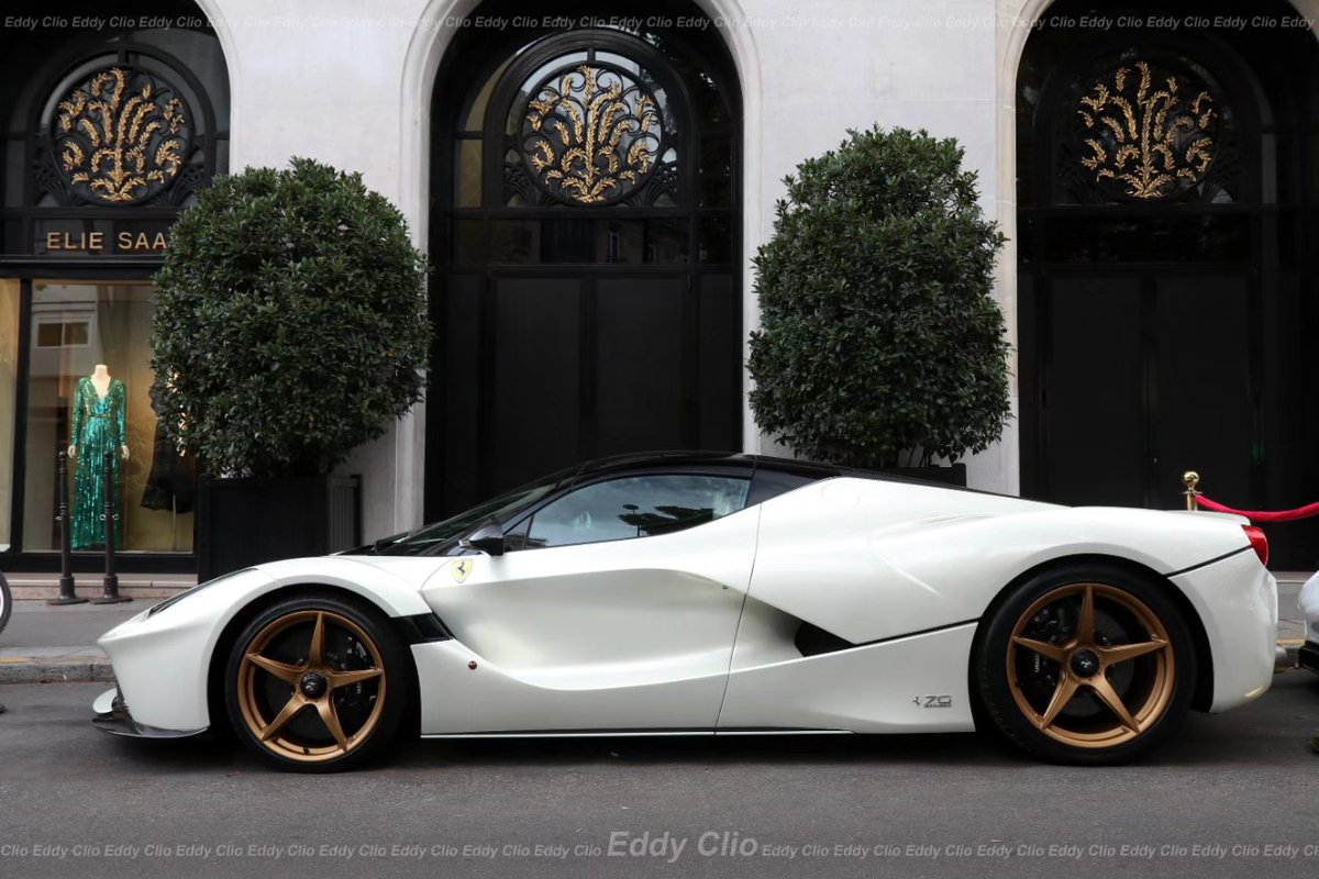 EddyClio's tweet photo. FERRARI LAFERRARI 

#ferrarilaferrari #car #supercar #rare #legend #classic #art #iconic #hypercar #voiture #carporn #perfect #amazing #fool #awesome #nicepicture  #photo #photooftheday #ferrari #LaFerrari #porsche918spyder #paganihuayraroadster #koenigseggregera #white https://t.co/ipbwPEZIg7