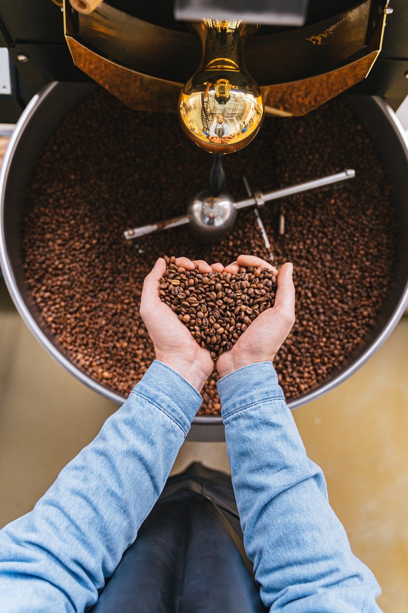 ☕ Happy #InternationalCoffeeDay! Let's celebrate the magic of coffee and its power to fuel positive change through fair-trade practices. ☕❤️ #FairTradeCoffee #CoffeeLove #SustainabilityMatters
